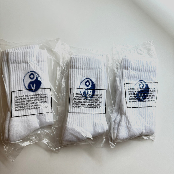 Outdoor Voices Bundle 3 Pair Crew Socks White Size S/M Men 6-8.5 Women 7-9.5 - Picture 2 of 3